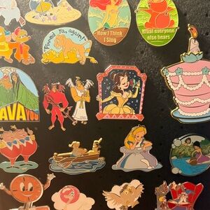 Disney Pins, Disney Share Show